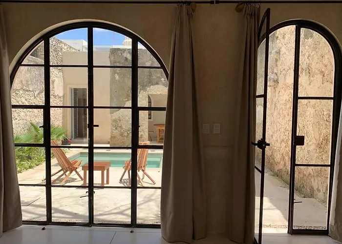 Newly Restored House “Casa Lohr” With Private Pool Mérida